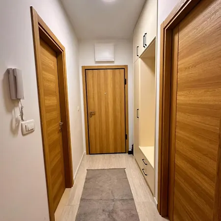 Apartment Comfortable And Spacious In A Location *